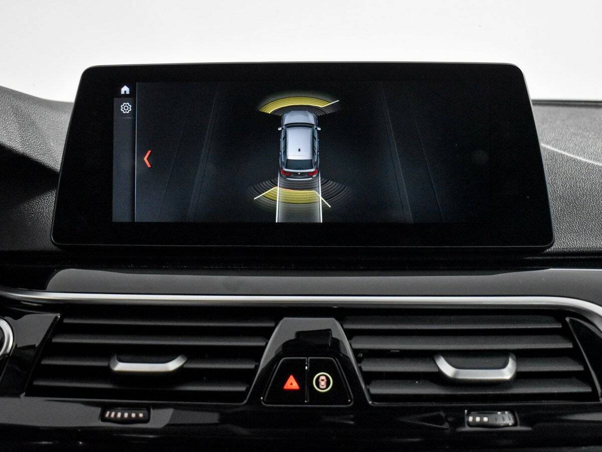 Б/У БМВ 5 серии 2017 года. Фото: #19