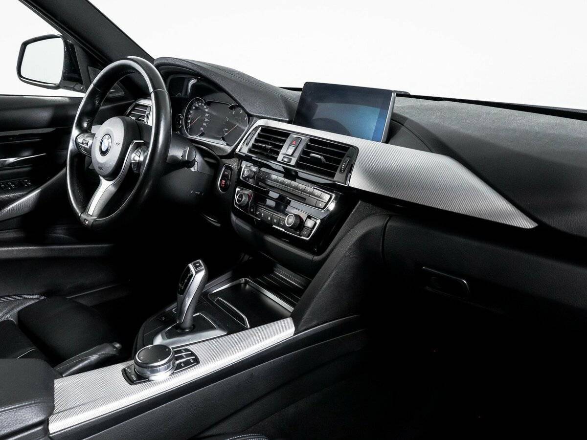 Б/У БМВ 3 серии 2018 года. Фото: #8