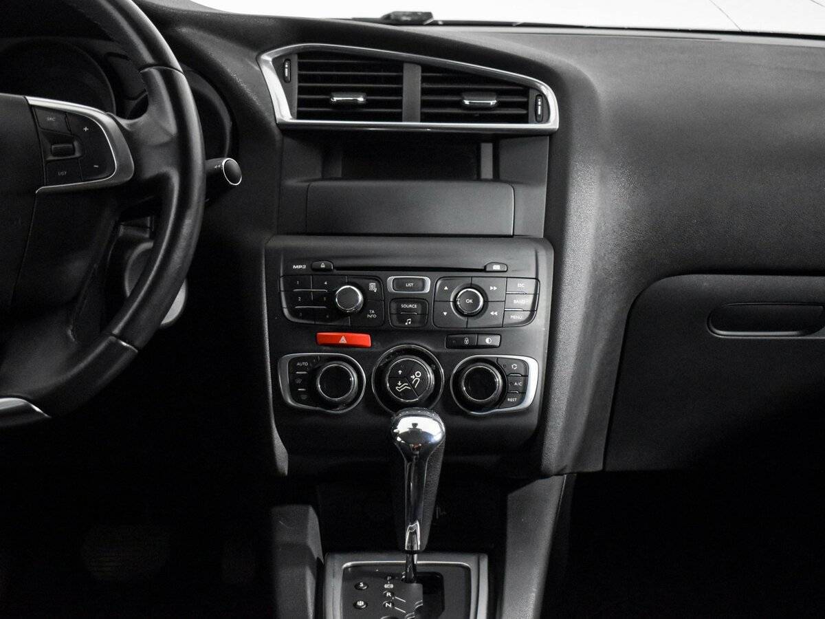 Б/У Ситроен Ц4 2012 года. Фото: #12