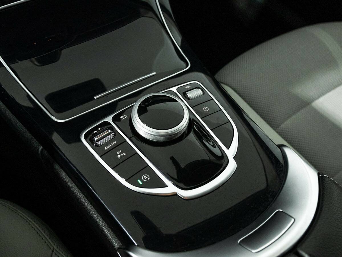 Б/У Мерседес-Бенц Ц-Класс 2015 года. Фото: #16