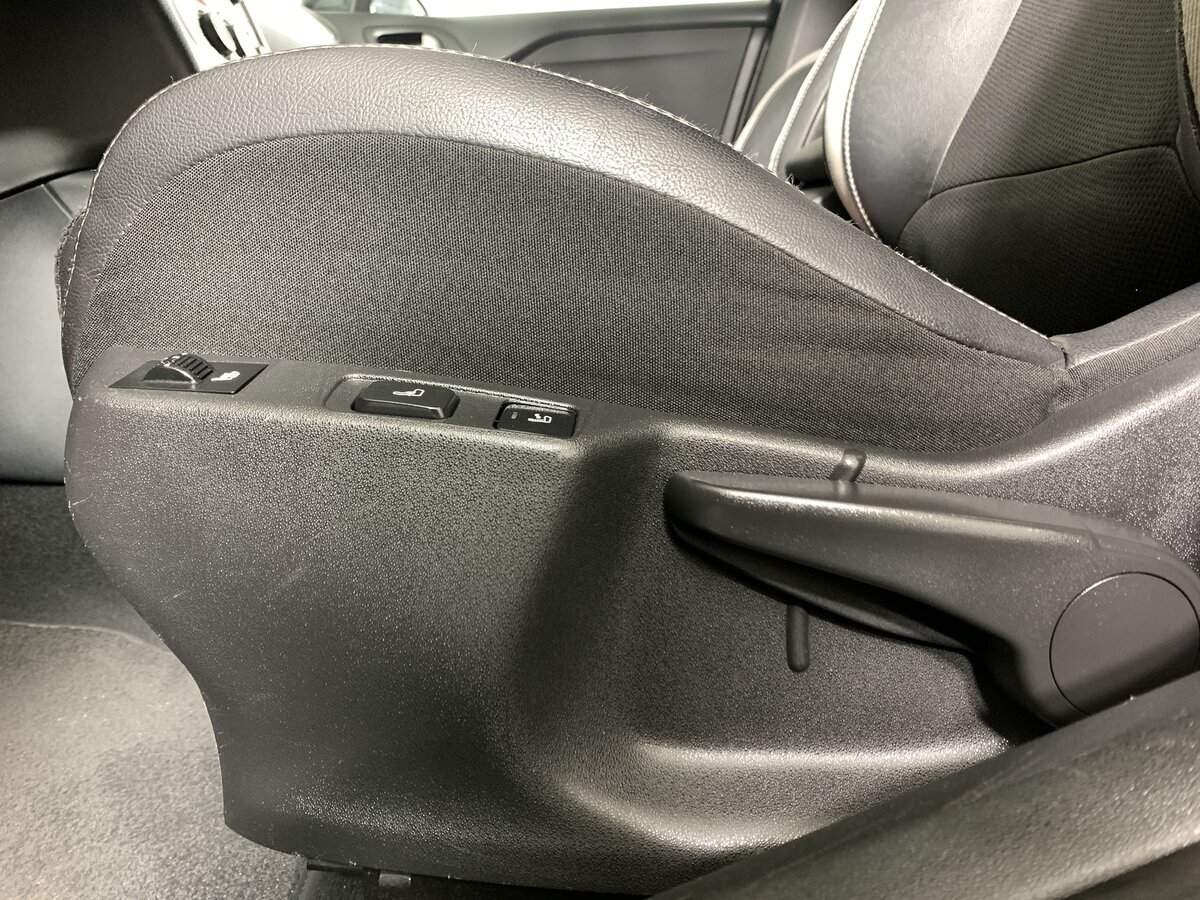 Б/У Ситроен ДС4 2013 года. Фото: #16