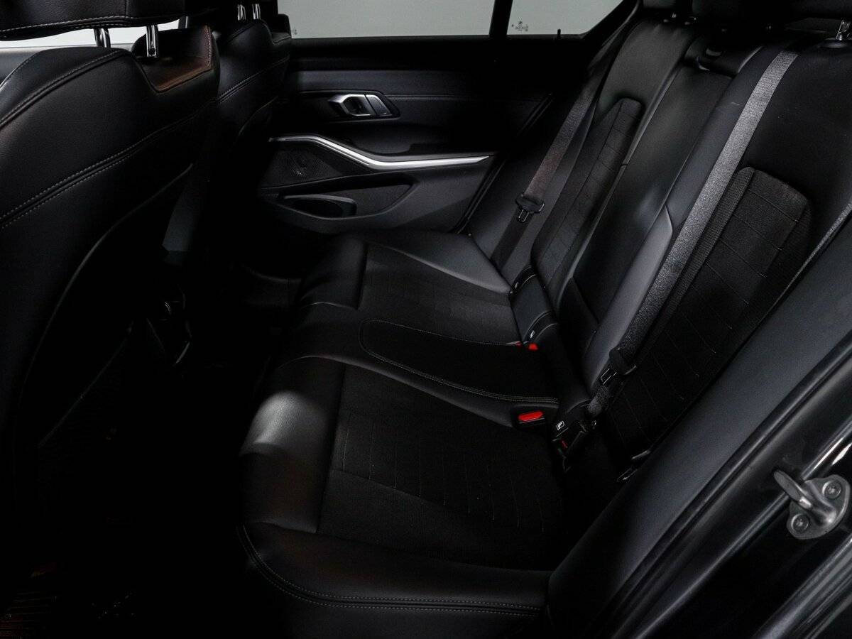 Б/У БМВ 3 серии 2019 года. Фото: #9