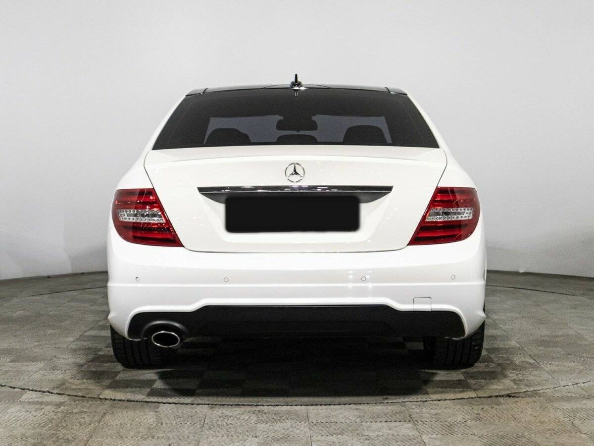 Б/У Мерседес-Бенц Ц-Класс 2012 года. Фото: #5