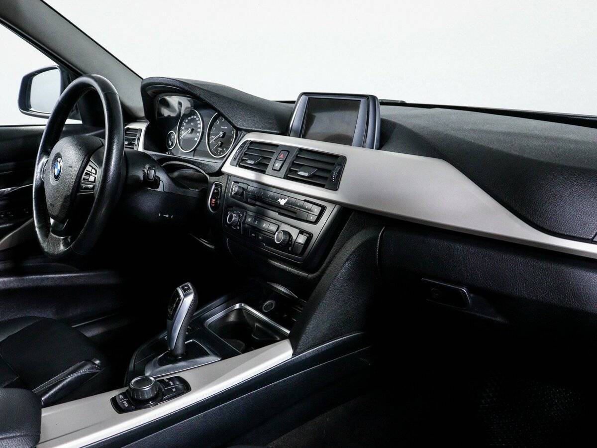 Б/У БМВ 3 серии 2014 года. Фото: #8