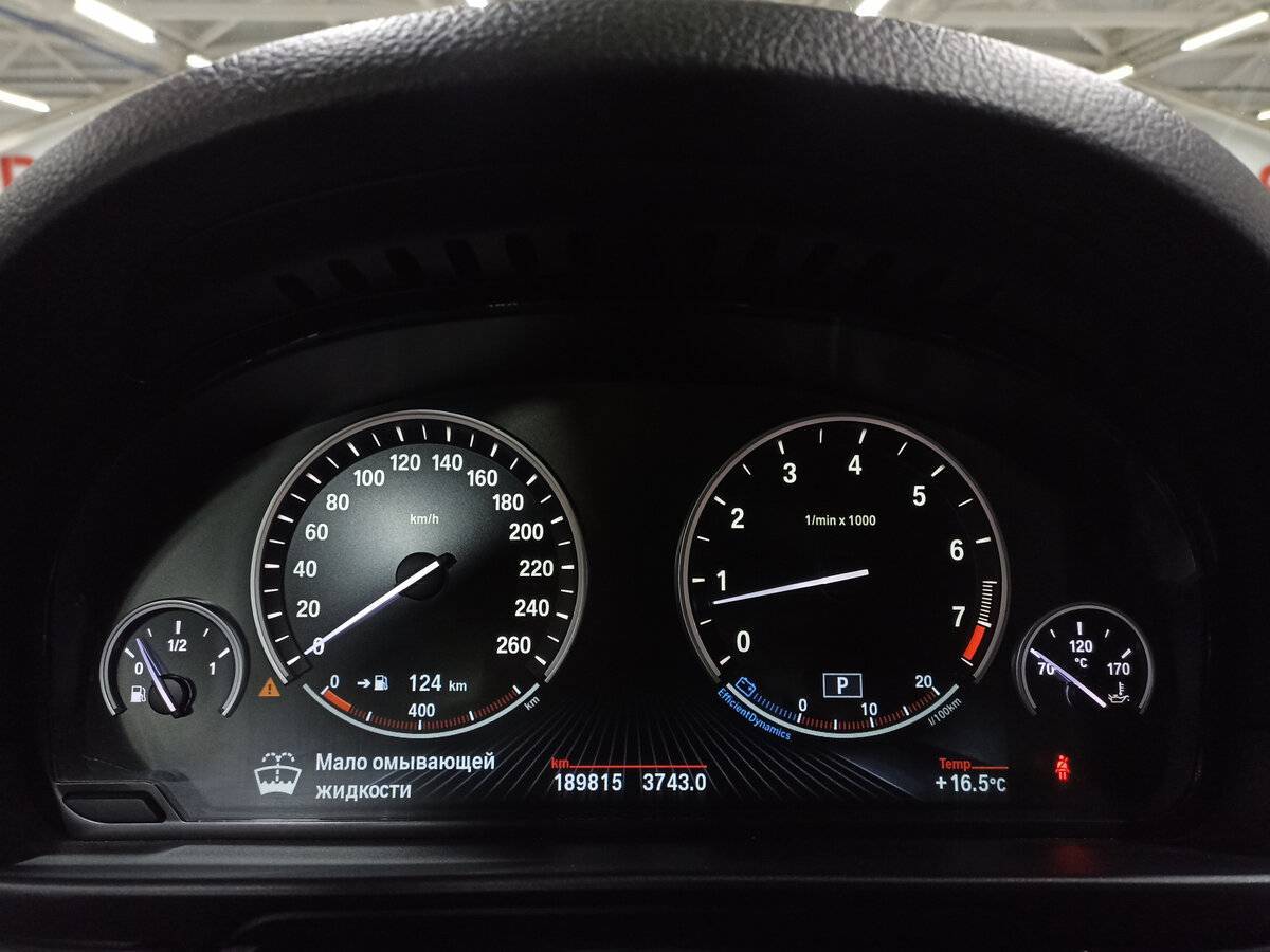 Б/У БМВ 5 серии 2015 года. Фото: #12