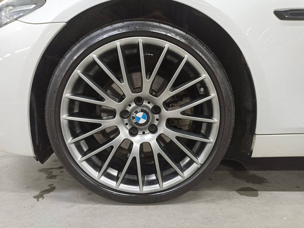 Б/У БМВ 5 серии 2015 года. Фото: #17