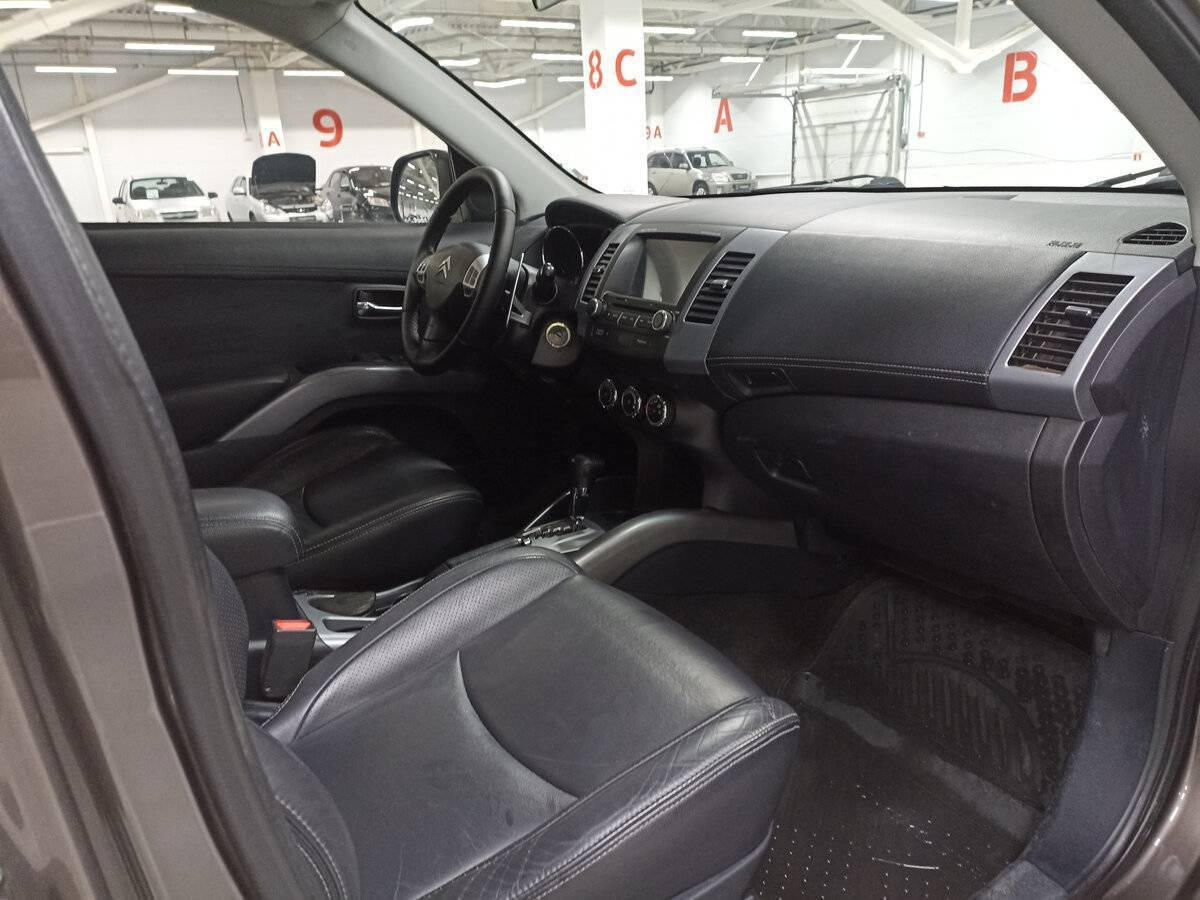 Б/У Ситроен Ц-Кроссер 2012 года. Фото: #10