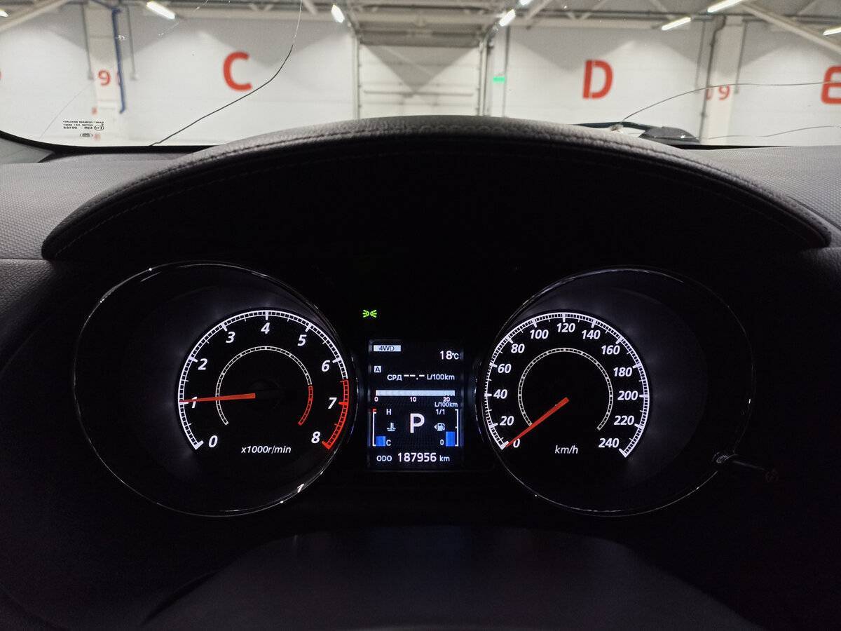 Б/У Ситроен Ц-Кроссер 2012 года. Фото: #12