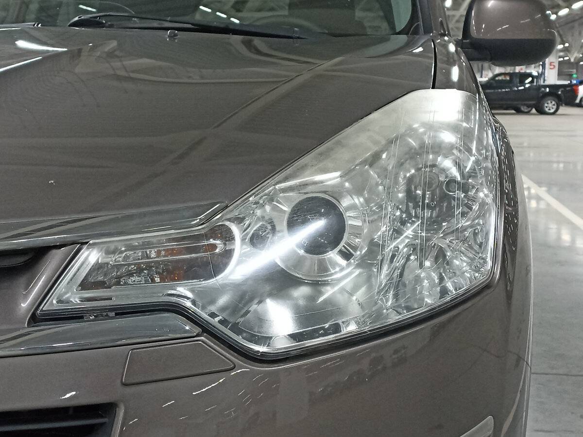 Б/У Ситроен Ц-Кроссер 2012 года. Фото: #16