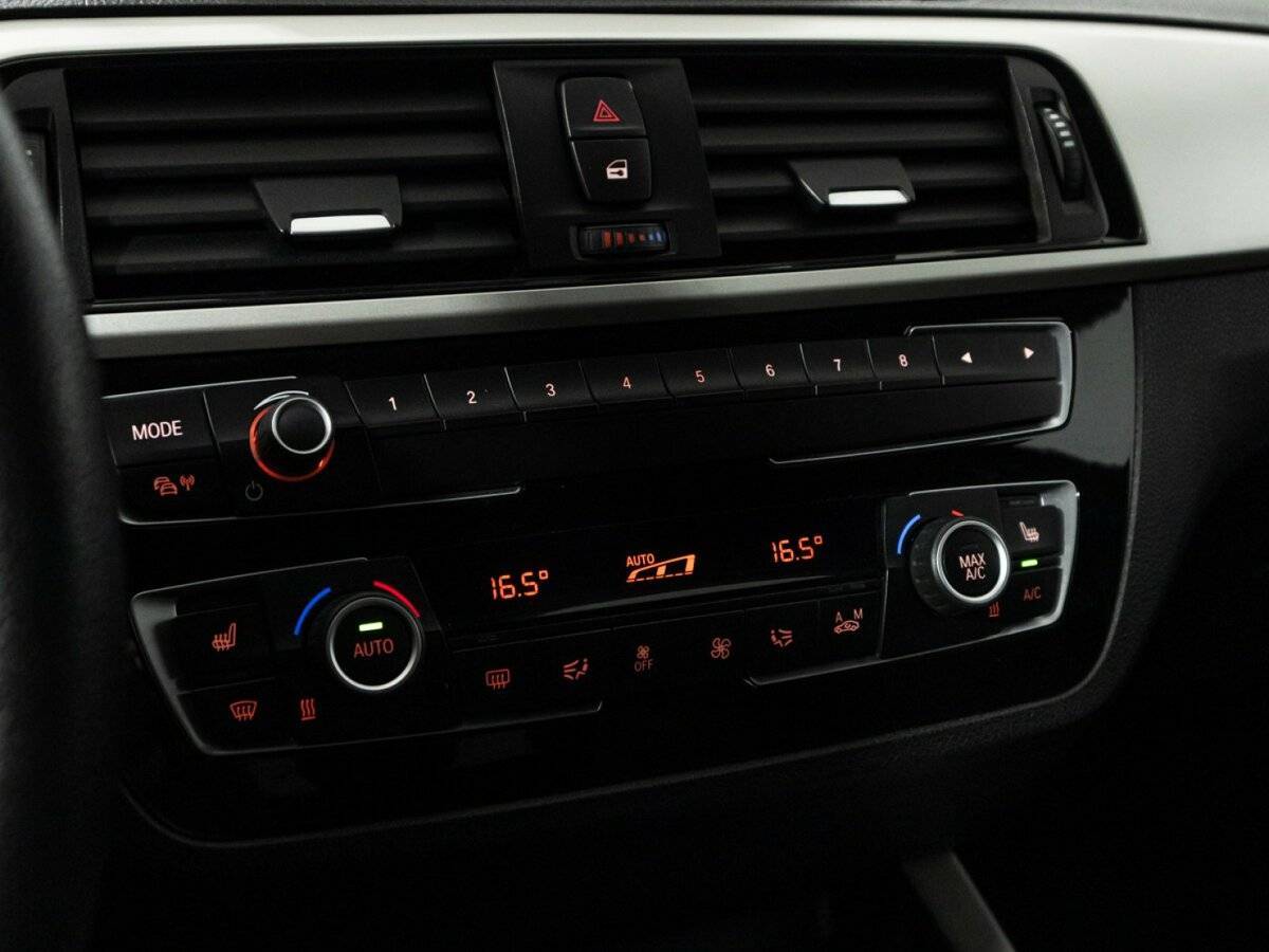 Б/У БМВ 1 серии 2018 года. Фото: #17