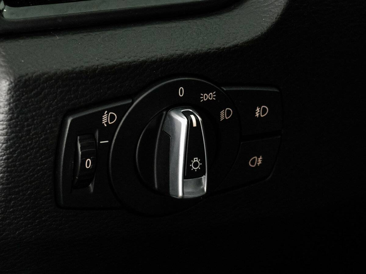 Б/У БМВ Икс1 2014 года. Фото: #16