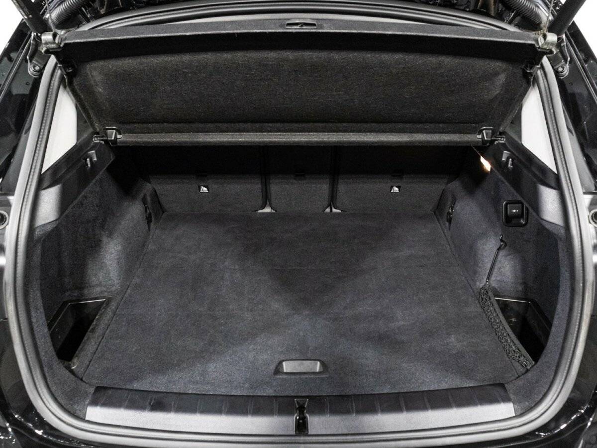 Б/У БМВ Икс1 2018 года. Фото: #14