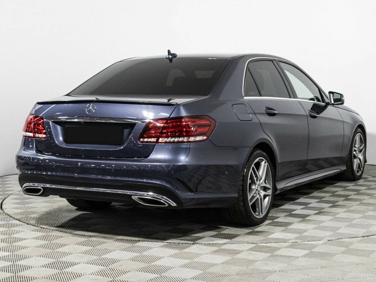 Б/У Мерседес-Бенц Е-Класс 2015 года. Фото: #4