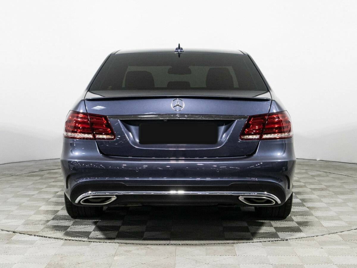 Б/У Мерседес-Бенц Е-Класс 2015 года. Фото: #5