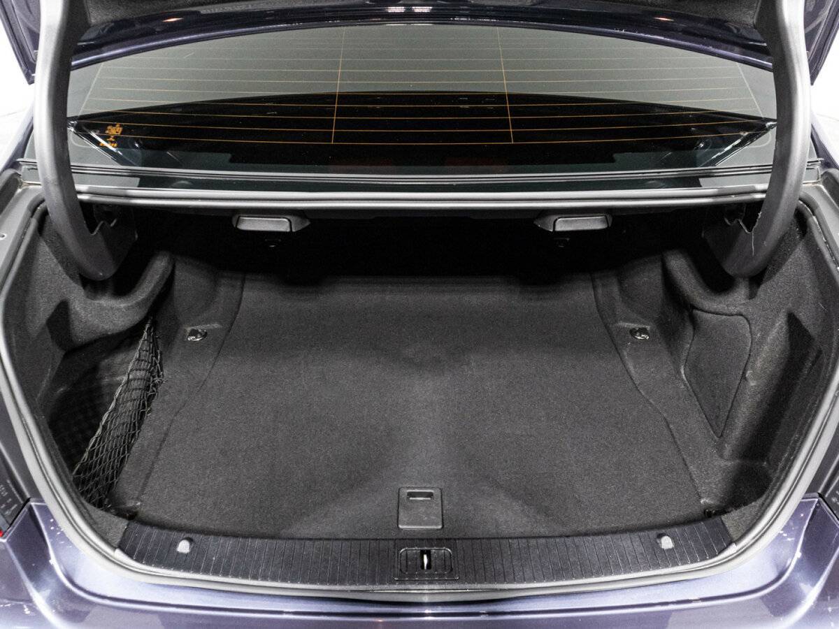 Б/У Мерседес-Бенц Е-Класс 2015 года. Фото: #14