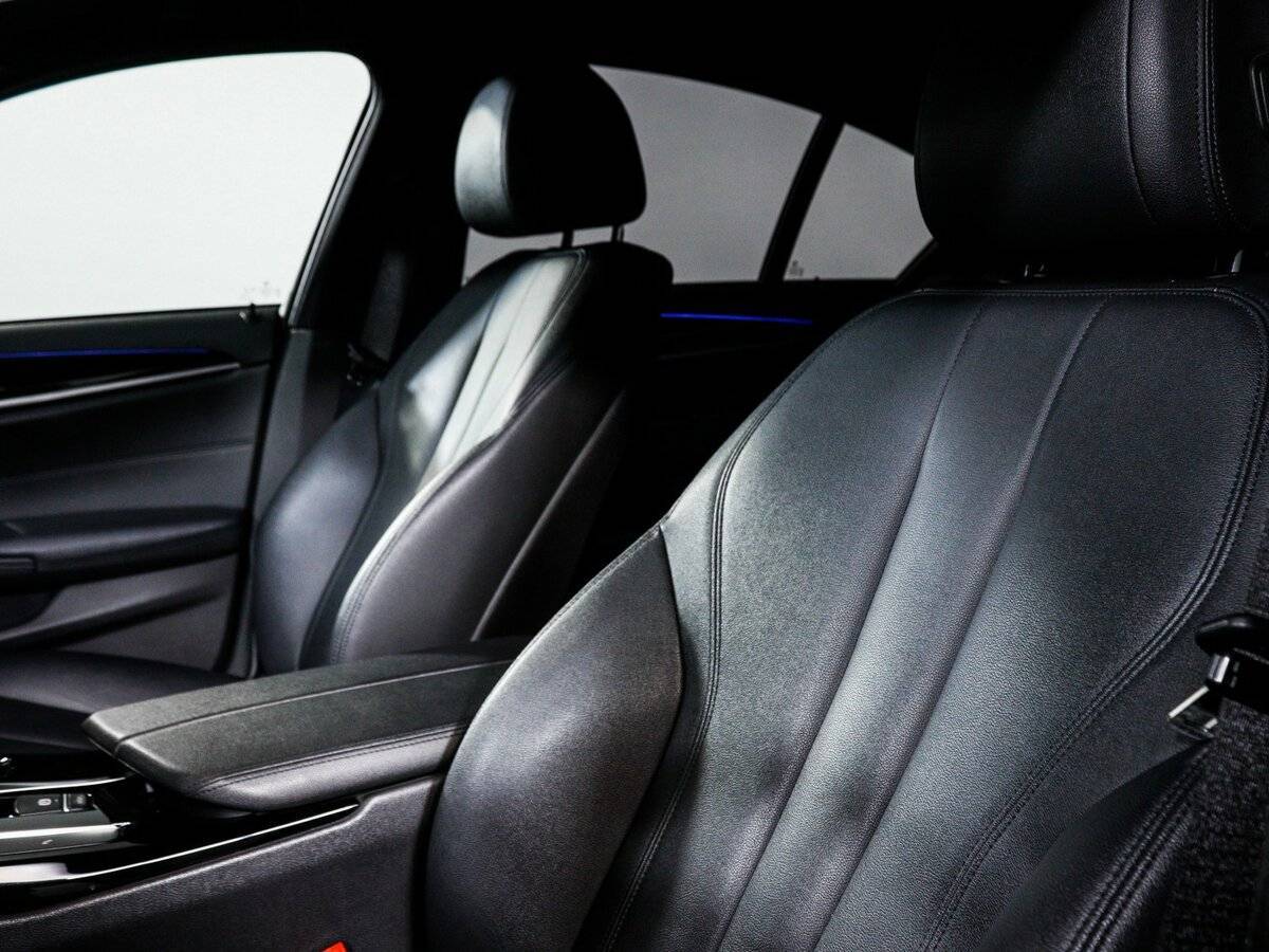 Б/У БМВ 5 серии 2018 года. Фото: #16