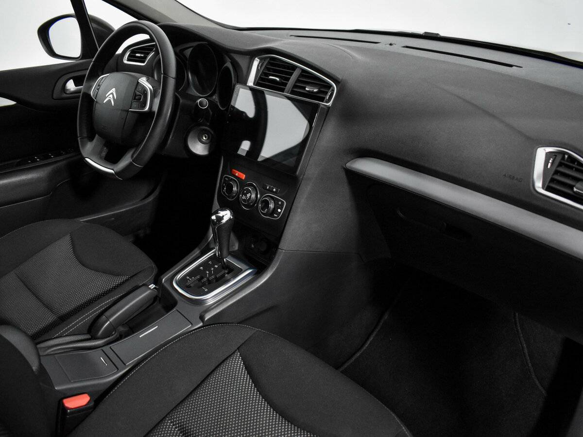 Б/У Ситроен Ц4 2015 года. Фото: #12