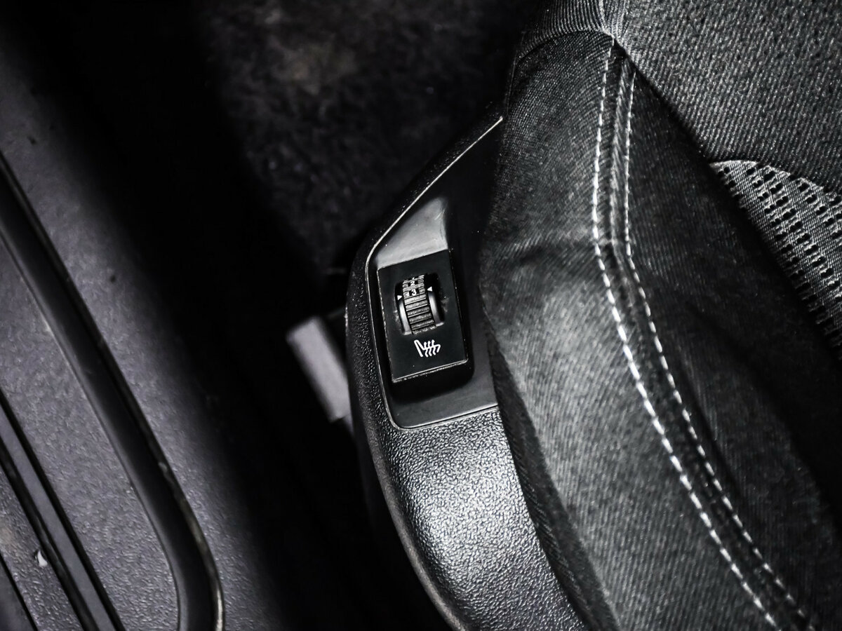 Б/У Ситроен Ц5 2012 года. Фото: #10