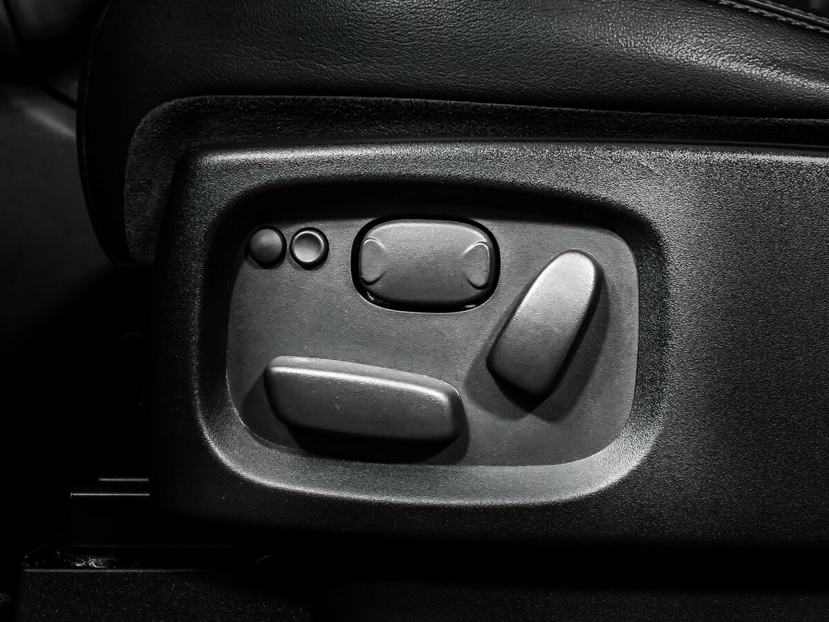 Б/У Лэнд Ровер Дискавери 2013 года. Фото: #18