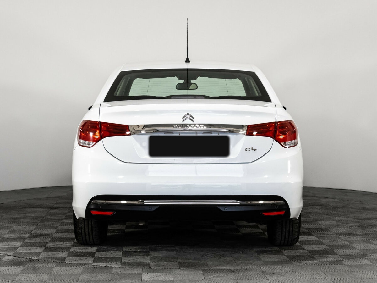 Б/У Ситроен Ц4 2018 года. Фото: #4