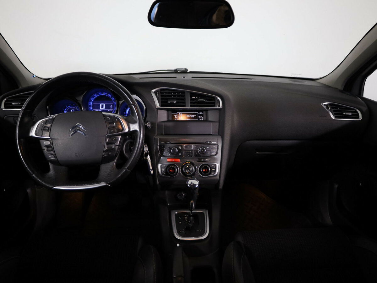 Б/У Ситроен Ц4 2012 года. Фото: #8