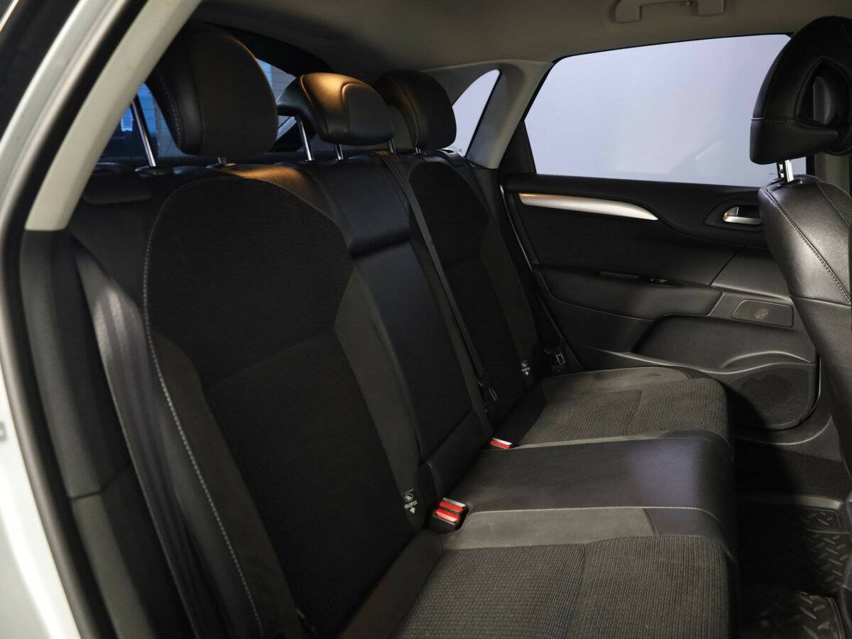 Б/У Ситроен Ц4 2012 года. Фото: #11