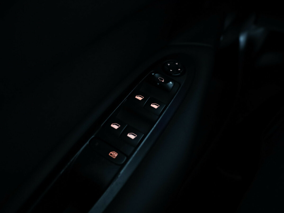 Б/У Ситроен Ц4 2012 года. Фото: #22