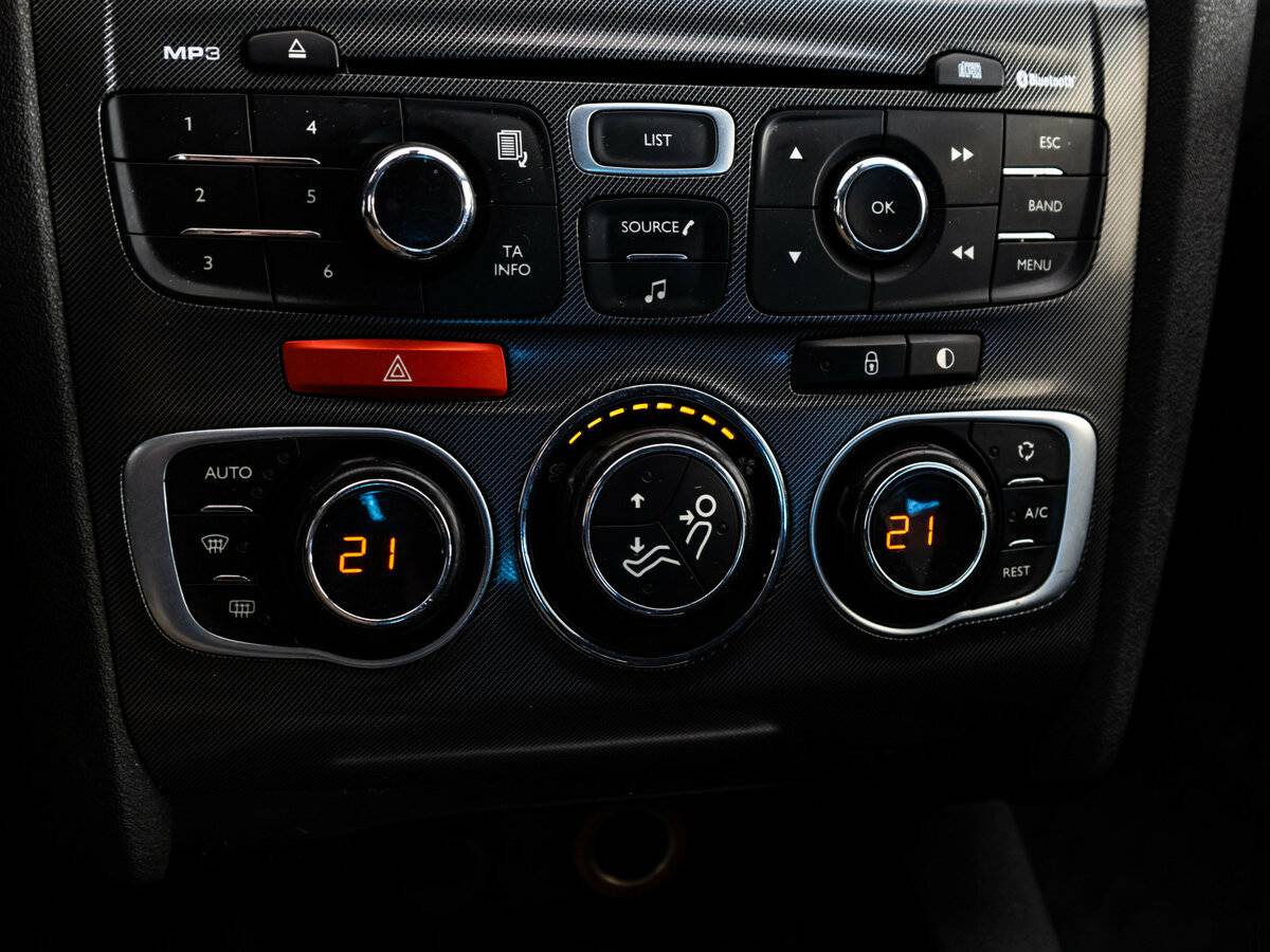 Б/У Ситроен Ц4 2012 года. Фото: #11