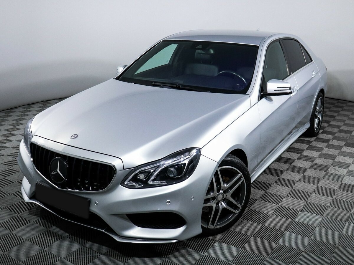 Б/У Мерседес-Бенц Е-Класс 2015 года. Фото: #13