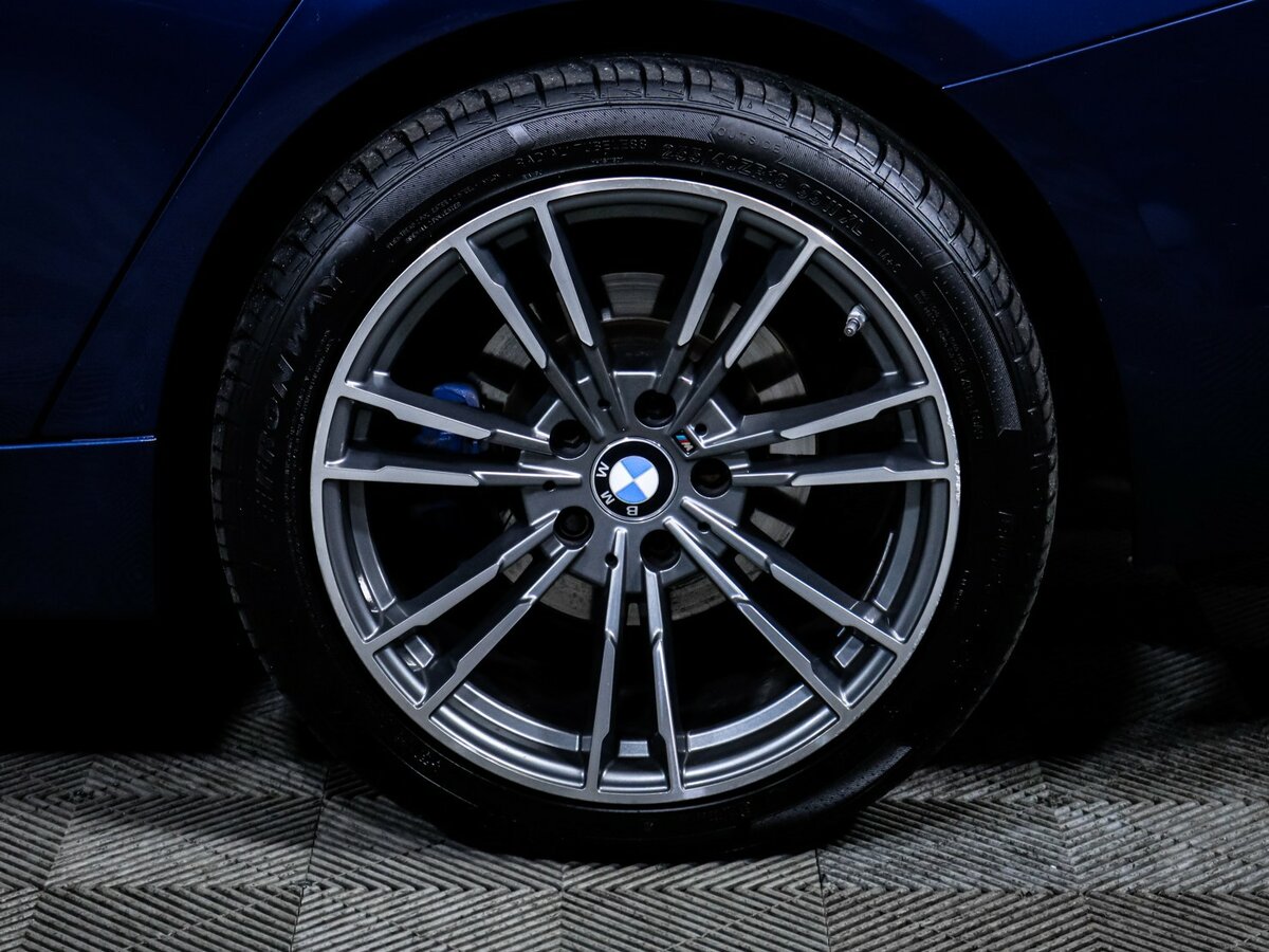 Б/У БМВ 3 серии 2018 года. Фото: #11