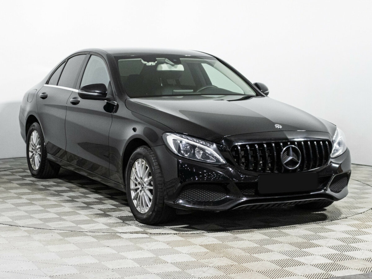 Б/У Мерседес-Бенц Ц-Класс 2018 года. Фото: #2