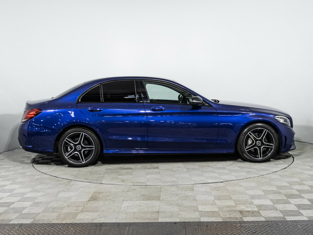 Б/У Мерседес-Бенц Ц-Класс 2018 года. Фото: #3