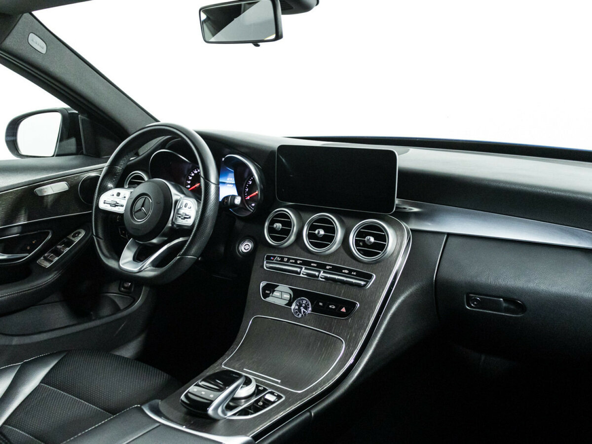 Б/У Мерседес-Бенц Ц-Класс 2018 года. Фото: #8