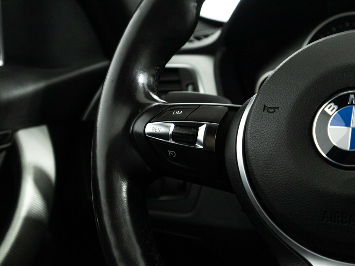 Б/У БМВ 3 серии 2016 года. Фото: #17