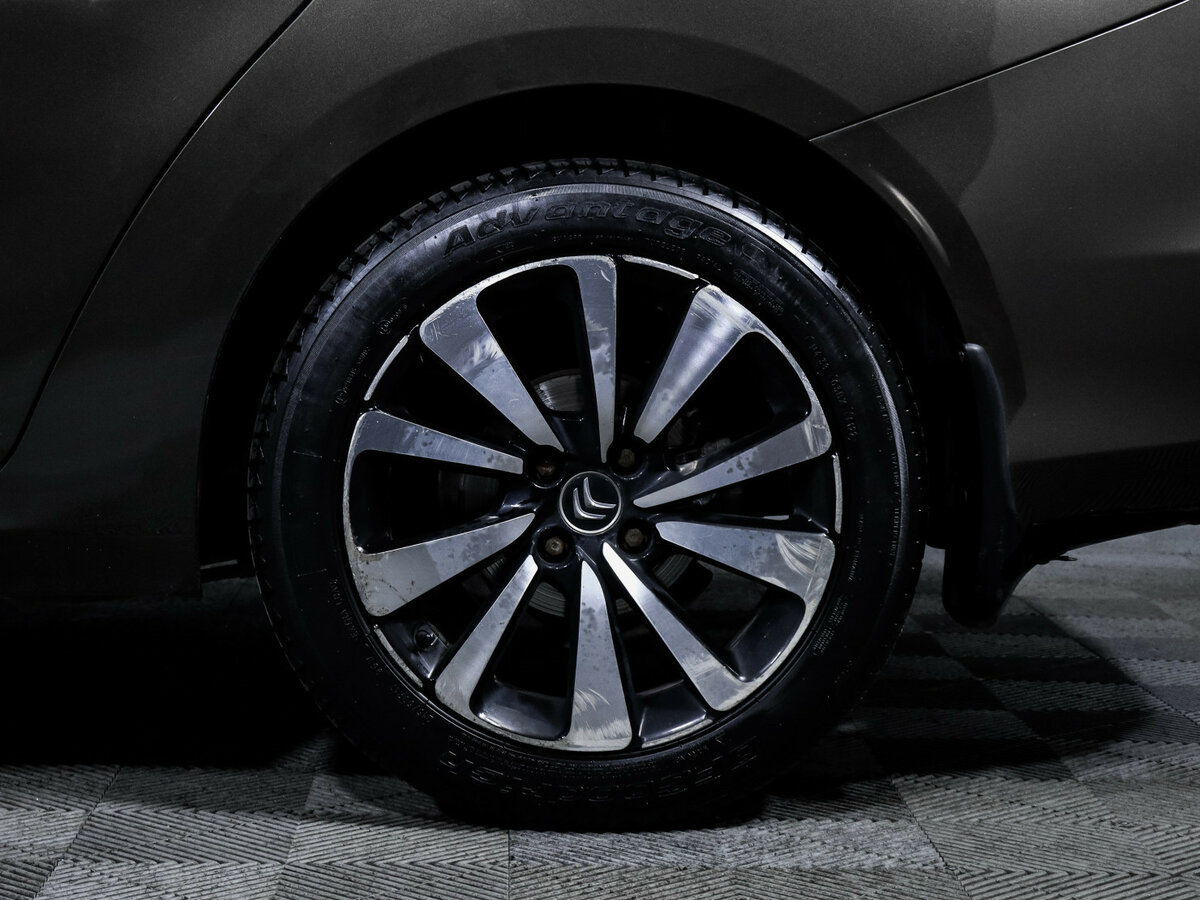 Б/У Ситроен Ц4 2016 года. Фото: #11