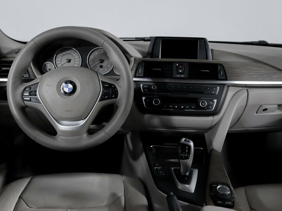 Б/У БМВ 3 серии 2012 года. Фото: #9