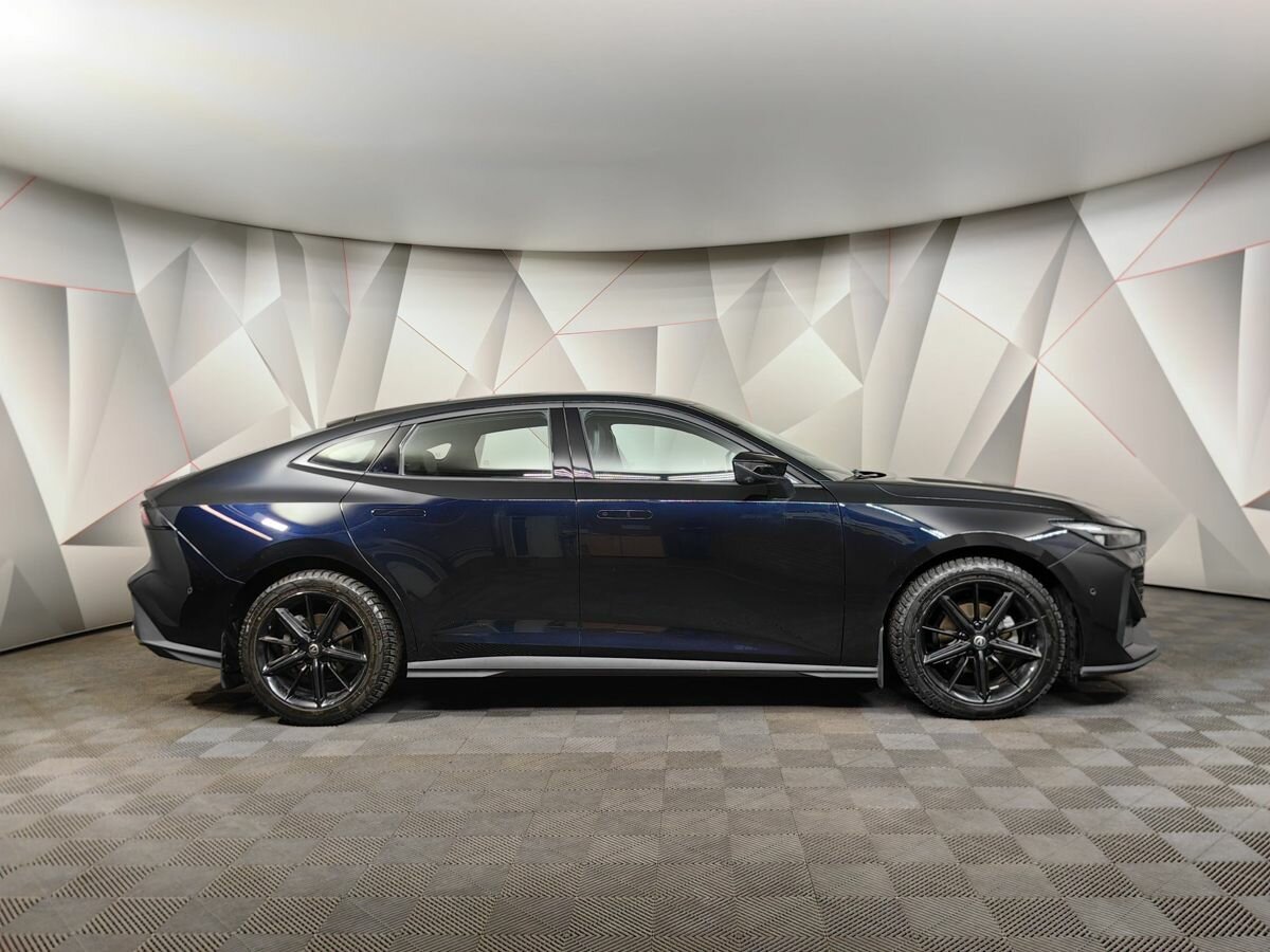 Б/У Чанган УНИ-В 2023 года. Фото: #5