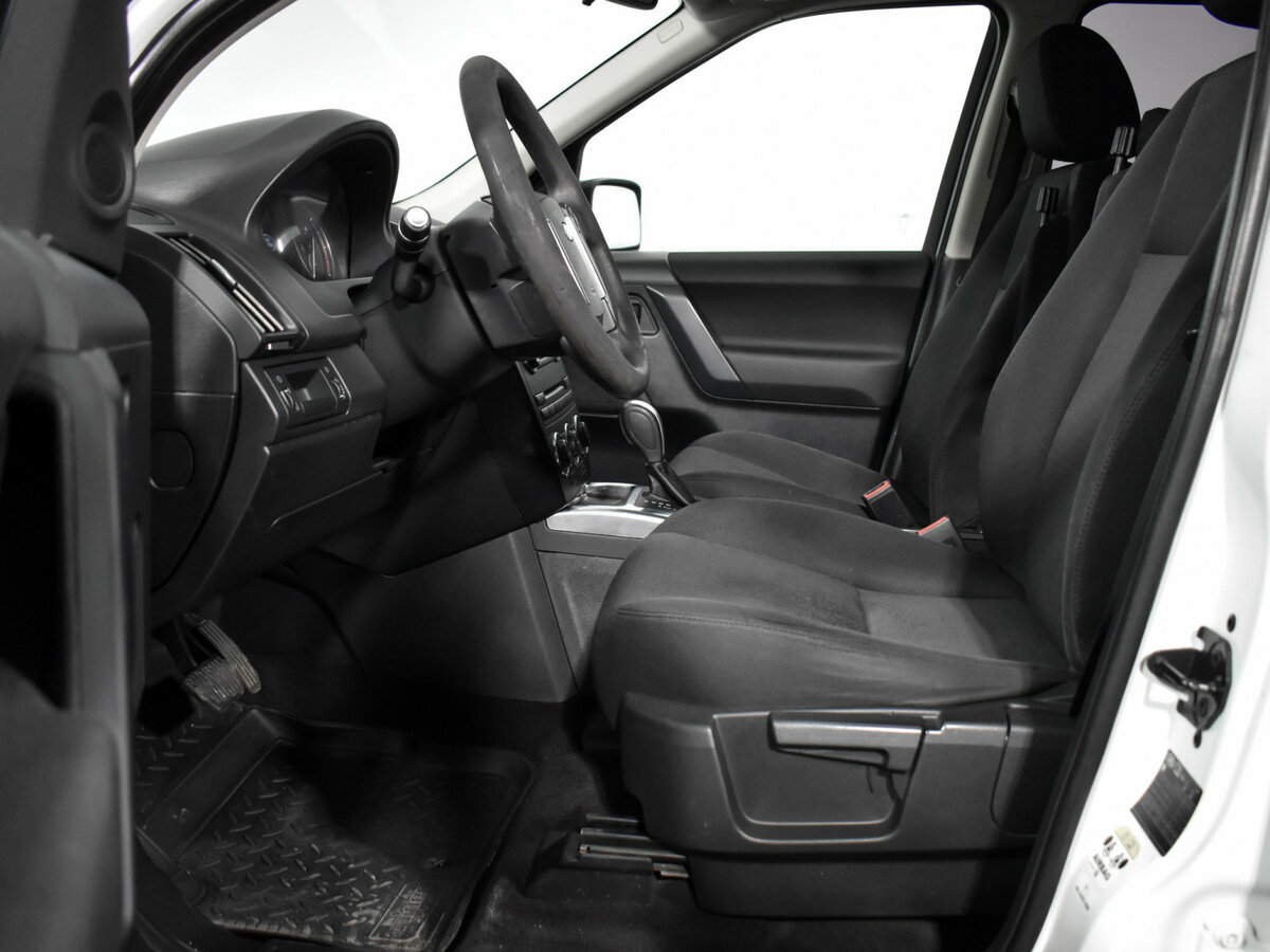 Б/У Лэнд Ровер Фрилендер 2013 года. Фото: #10