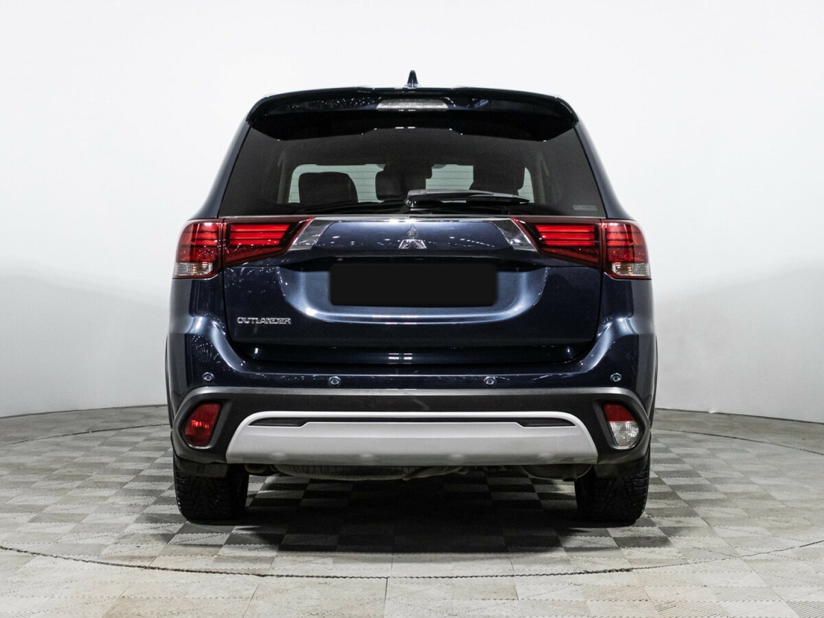 Б/У Митсубиши Оутлэндер 2020 года. Фото: #4