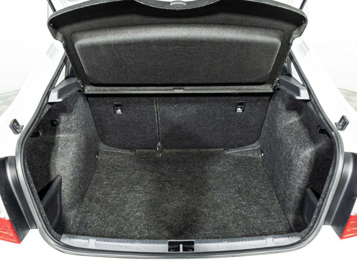 Б/У Шкода Рапид 2016 года. Фото: #15