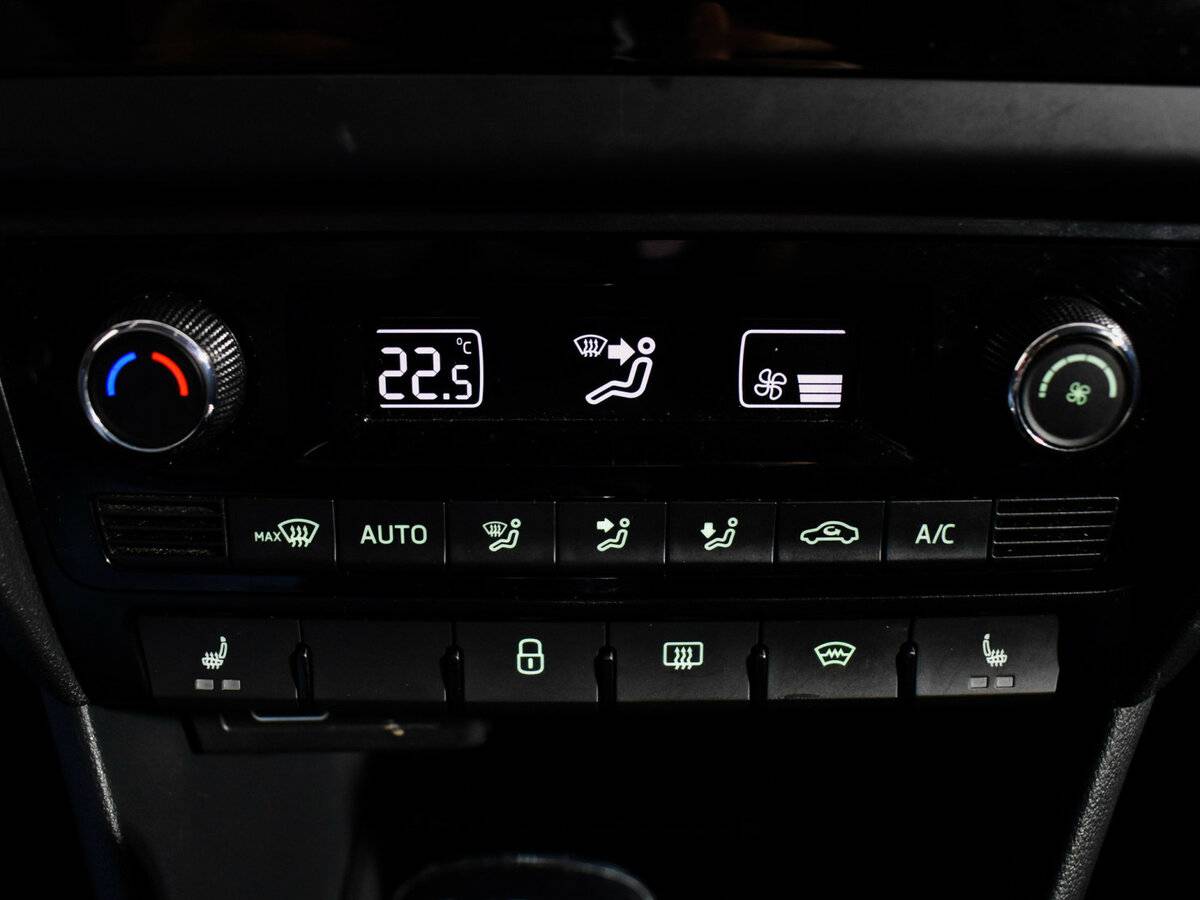 Б/У Шкода Рапид 2018 года. Фото: #17