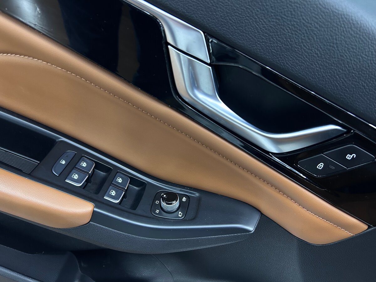 Б/У ФАВ Бестюн Б70 2023 года. Фото: #6