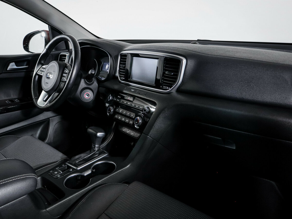 Б/У Киа Спортейдж 2019 года. Фото: #8