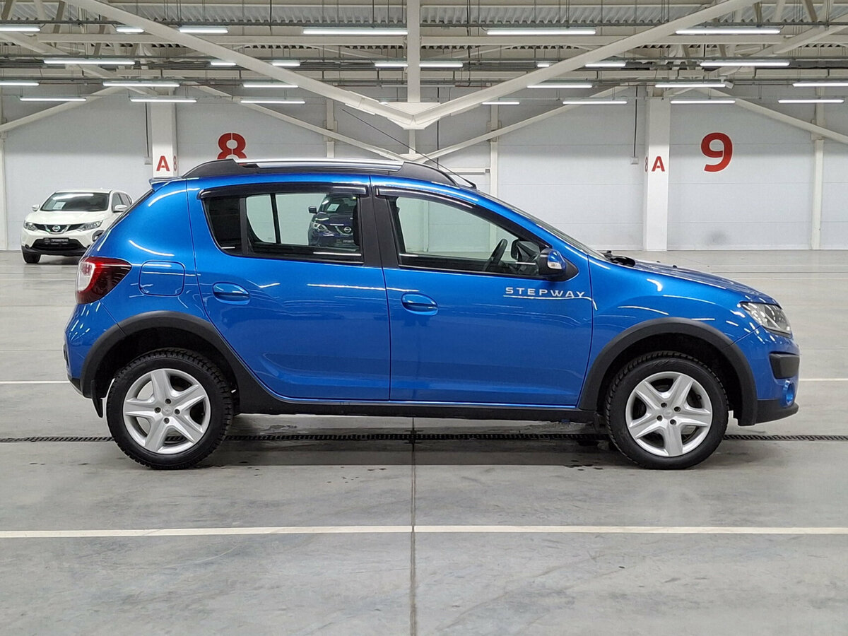 Б/У Рено Сандеро 2016 года. Фото: #3