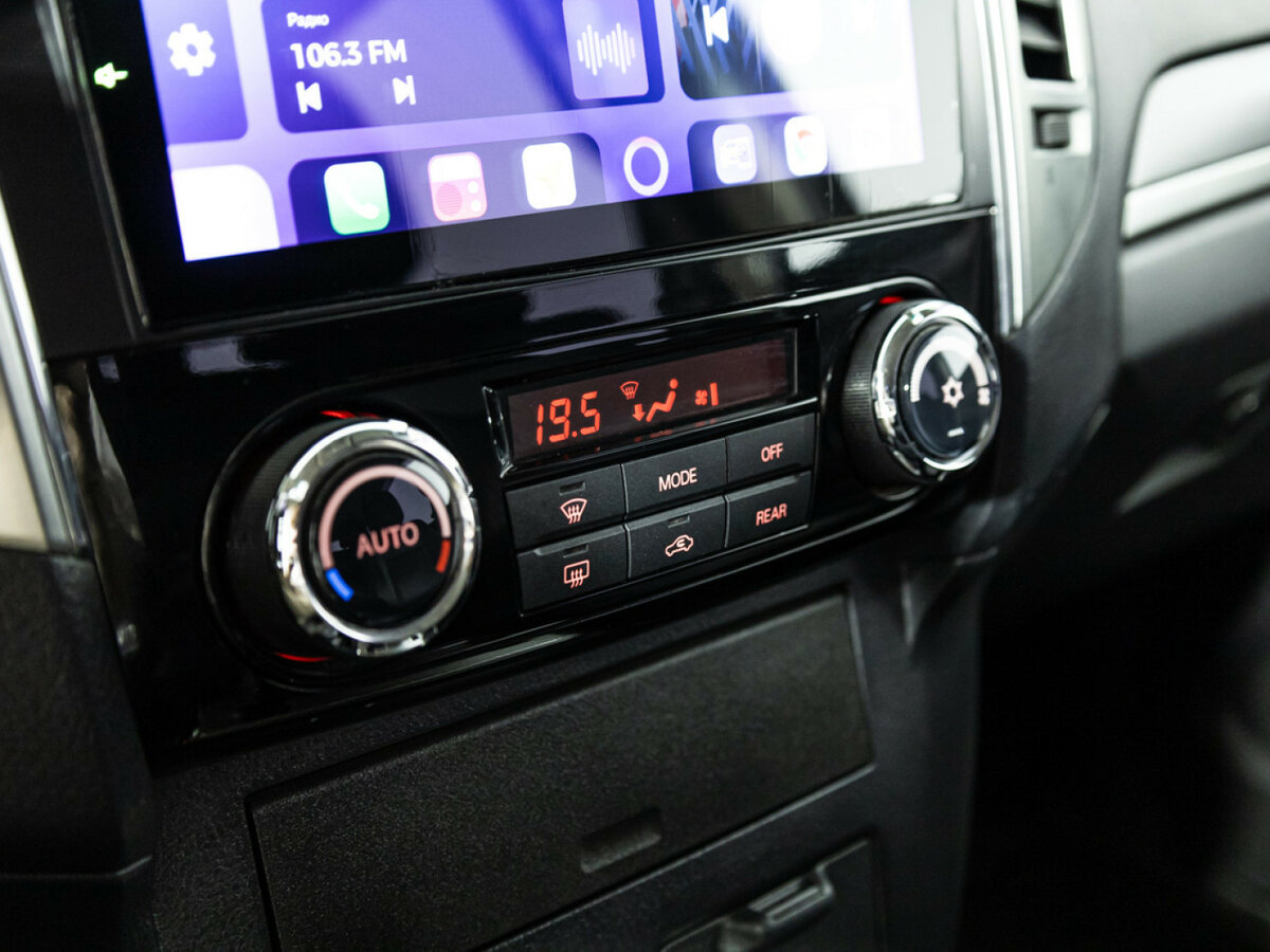 Б/У Митсубиши Паджеро 2015 года. Фото: #15