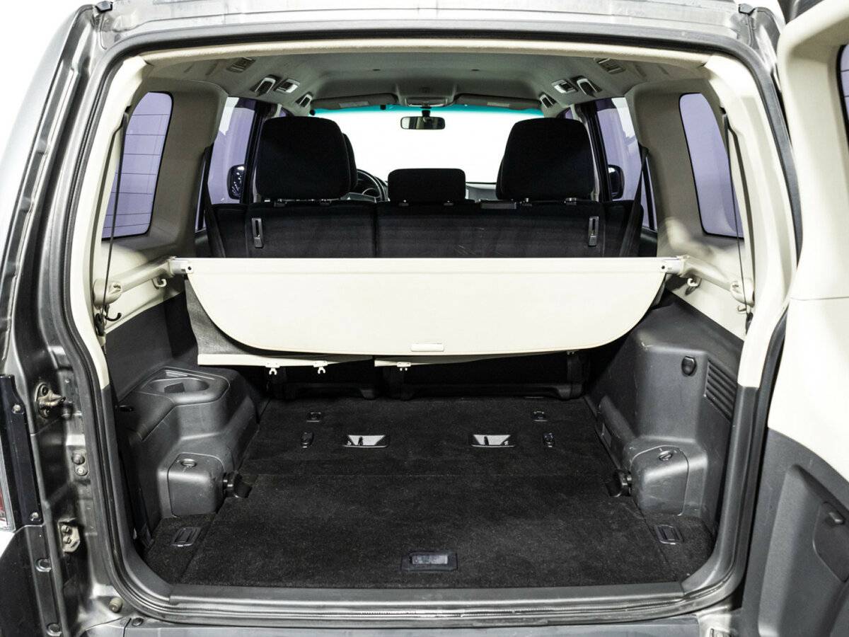 Б/У Митсубиши Паджеро 2015 года. Фото: #17