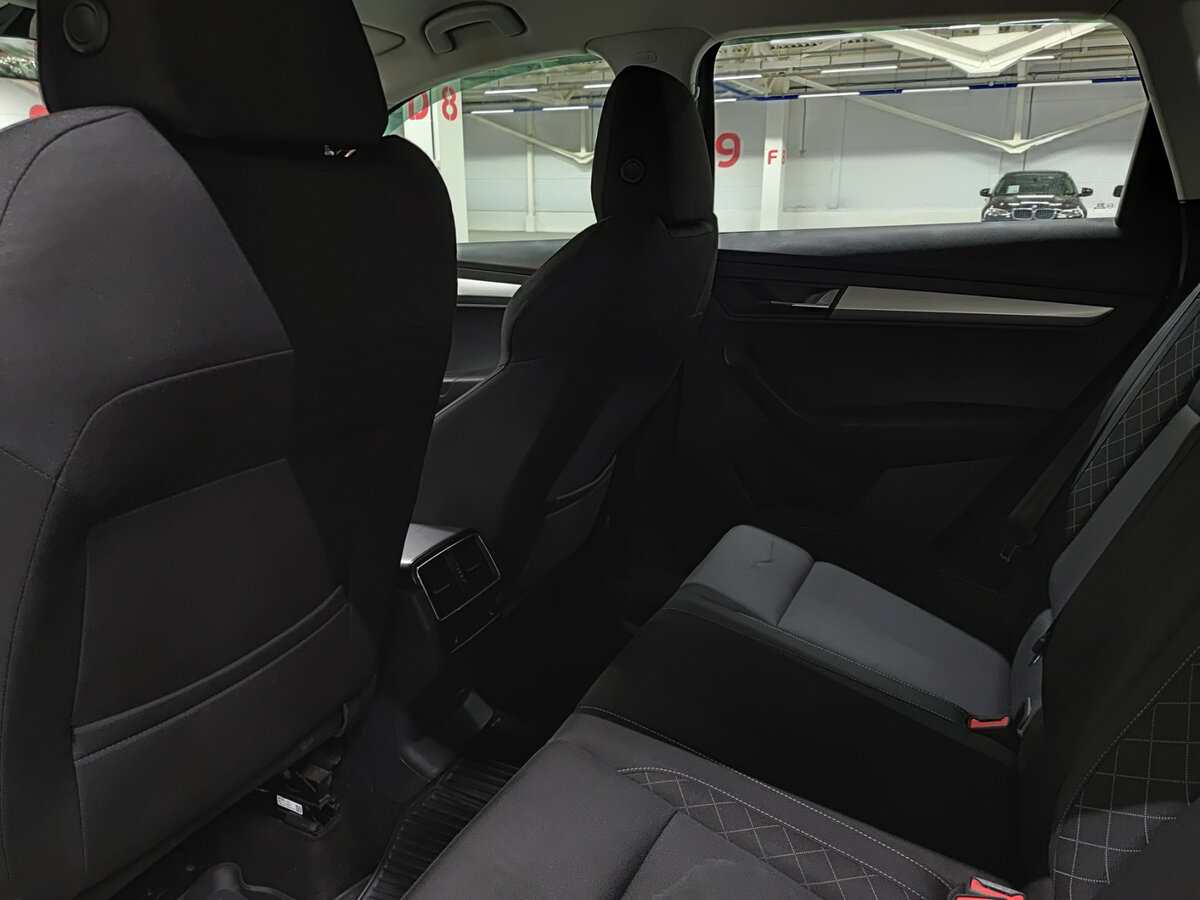 Б/У Шкода Карок 2021 года. Фото: #11