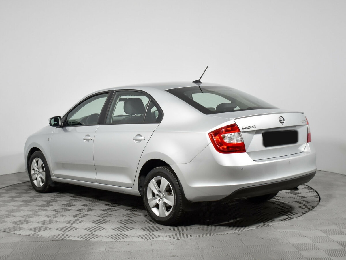 Б/У Шкода Рапид 2017 года. Фото: #6