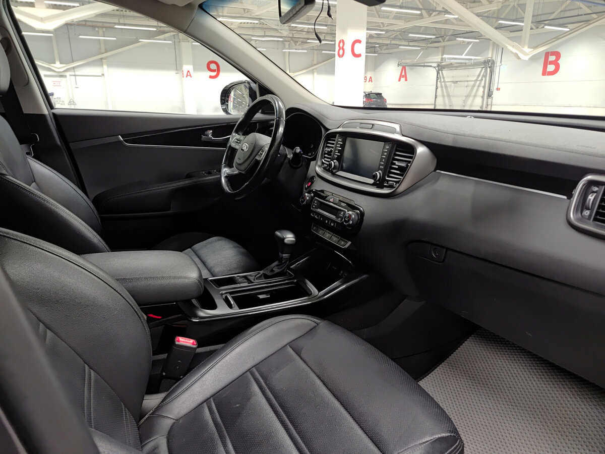 Б/У Киа Соренто 2019 года. Фото: #10