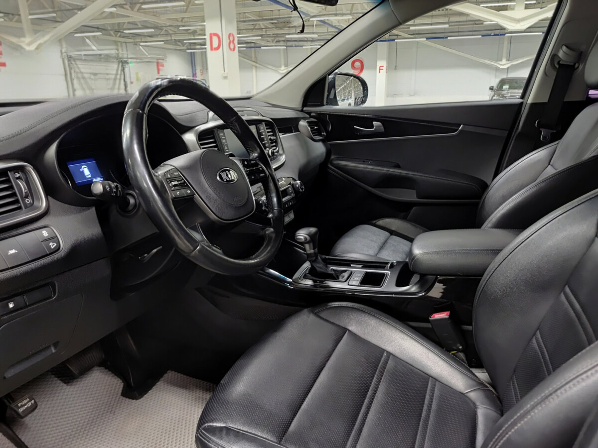 Б/У Киа Соренто 2019 года. Фото: #15